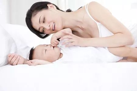                     原创            破坏宝宝睡眠的几种行为，以后不要再做了！