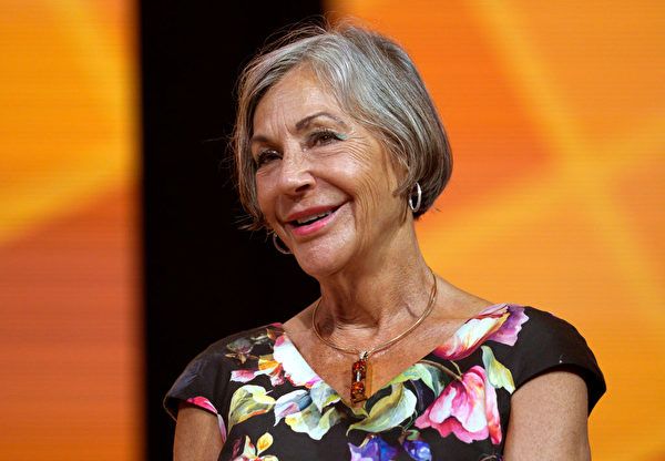 沃尔顿家族成员,世界上最富有的女人爱丽丝·沃尔顿(alice walton.