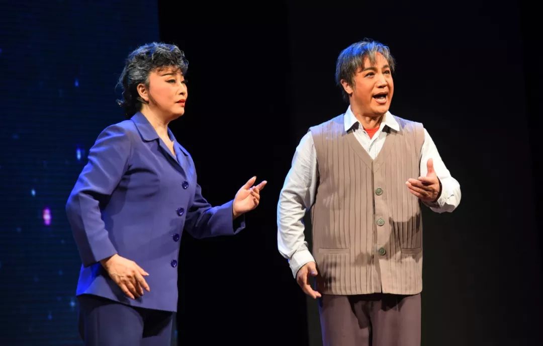 文化廊坊河北梆子现代戏李保国在我市巡演