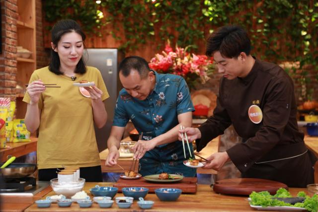 厨房达人魏梦雨用10个窍门,做鸡翅包饭;特级厨师刘强,用窍门赶走鱼腥