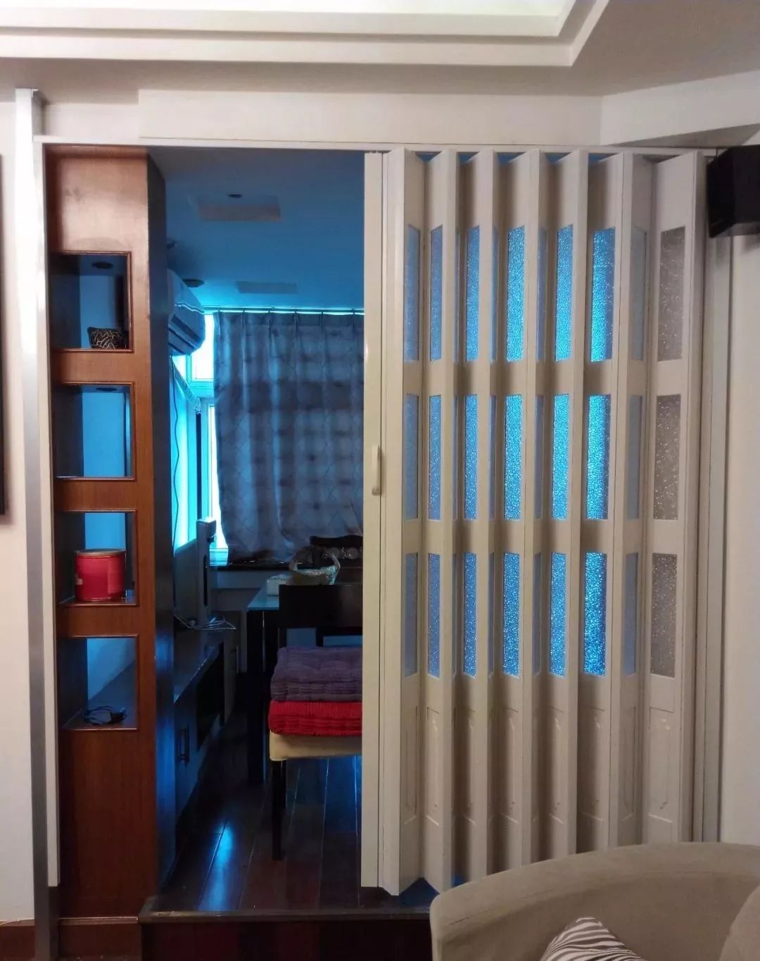 折叠门怎么关闭 e6c671c250894f45b73666cd5c173236.jpeg