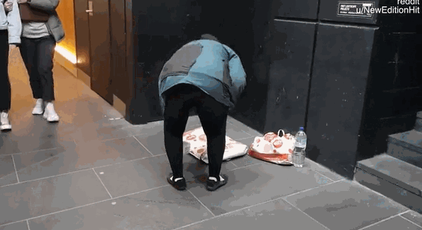 022252faa63543f5801259376c04c6f2.gif