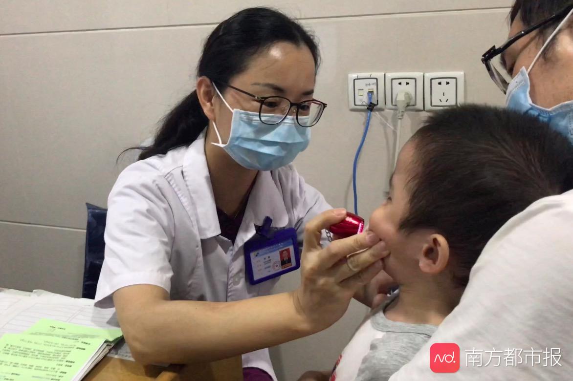                     李薇：信任其实是给孩子的第一副药
