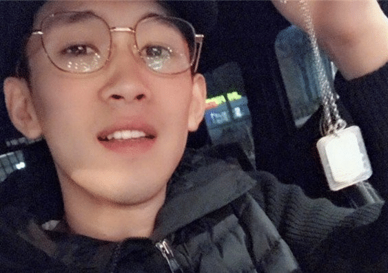 天佑生日ks直播自我反省,各大网红齐聚直播间