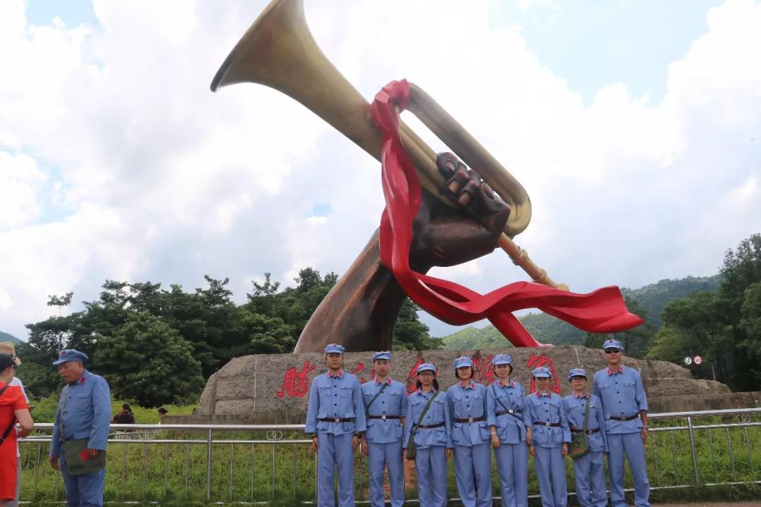 一件件实物,一部部短片,一个个故事,重温了井冈山革命根据地艰苦卓绝