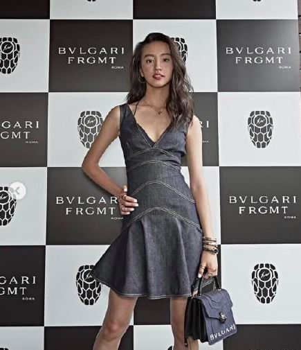 木村拓哉16岁女儿晒健身视频,身穿白色露脐背心,身材超好 作者: 来源:猫眼娱乐V 木村拓哉16岁女儿晒健身视频,身穿白色露脐背心,身材超好 作者: 来源:猫眼娱乐V