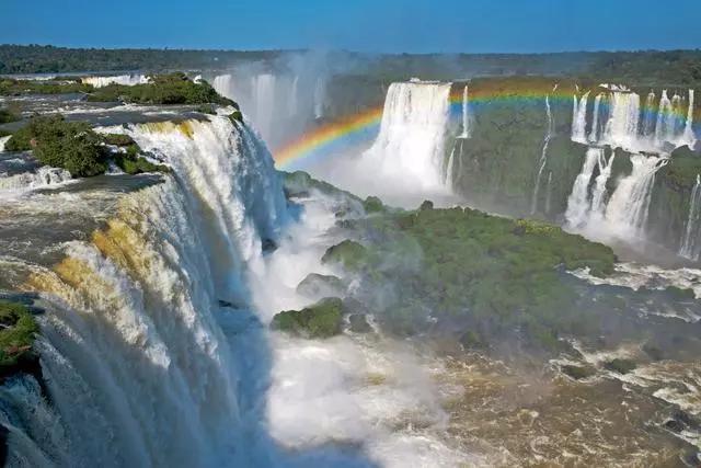 伊瓜苏瀑布(iguazu falls),巴西和阿根廷交界