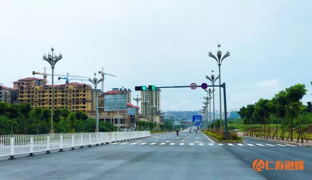 仁寿城区又一新道路正式开通试用!_大道