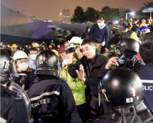香港警方:所谓“有内地警员到香港”系谣言 香港警方:所谓“有内地警员到香港”系谣言