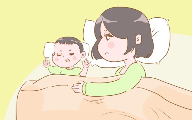                     原创            有娃后，一家三口怎么睡差别很大，第1种对宝宝和大人都好