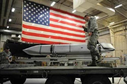北约做大,北约东扩,步步紧逼,限制中程弹道导弹的条约对美国而言不