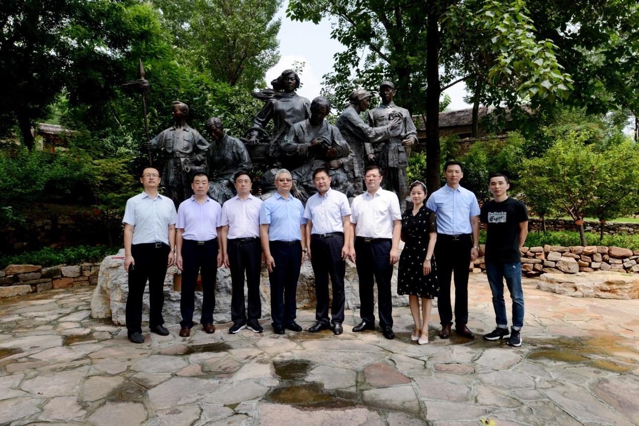 沂南镇人口_沂南一中(2)