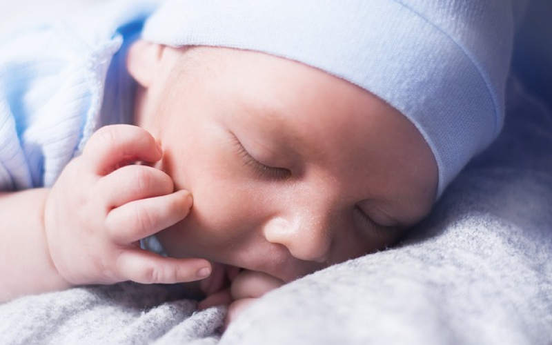 八个月宝宝视频完整版 308ad3faa5eb49898726d2ff2c823606.png