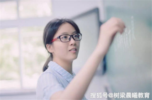 『高考』高考裸分710分是怎样炼成的？得知原因网友泪目超高颜值女学霸