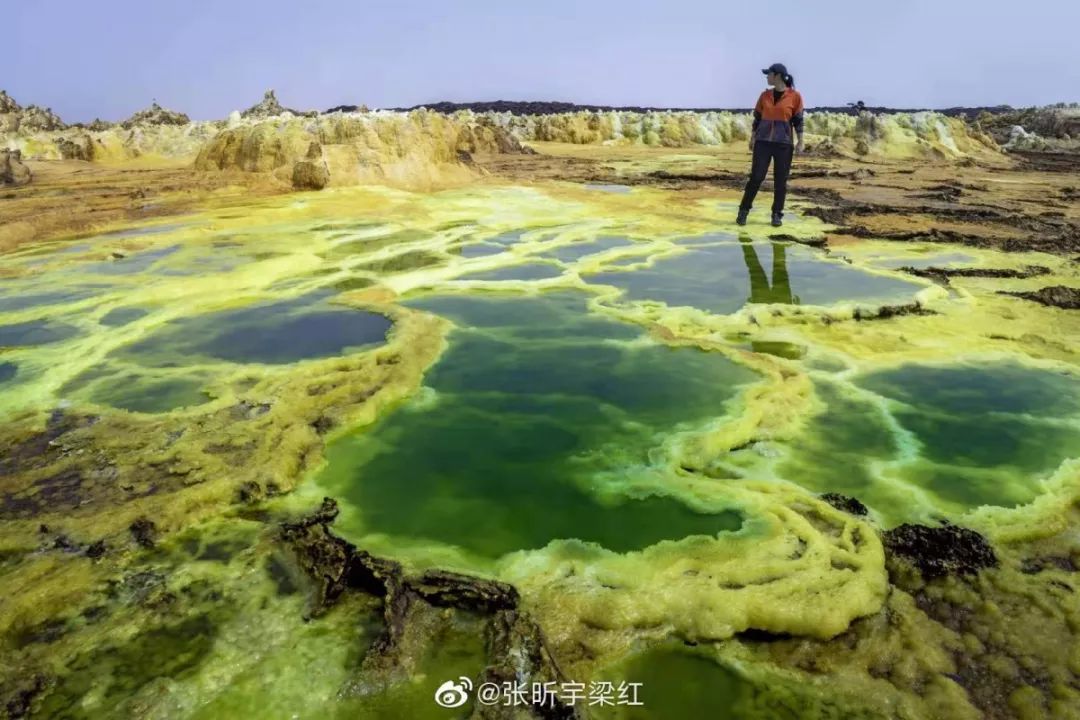 全网最酷的情侣:探秘地狱之眼,行走天堂之门,如果