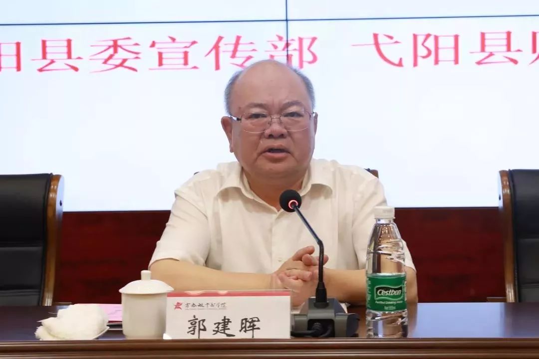 省委宣传部常务副部长郭建晖给全体学员作培训讲话郭建晖指出,去年