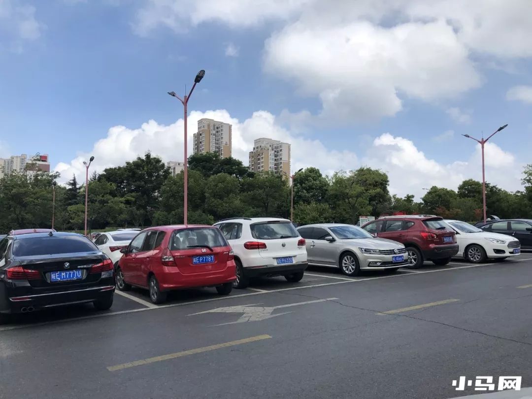 马鞍山各大商圈停车场测评 没想到会有这些"bug!