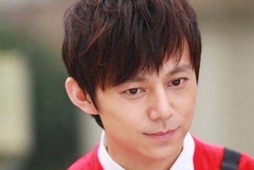 娱乐圈谁都黑不了的4大明星,胡歌人品好,女星