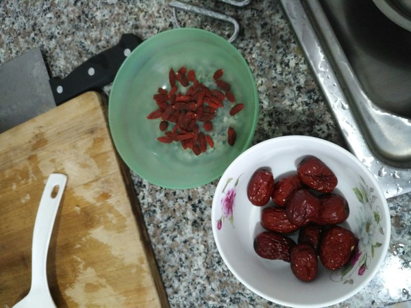 婴儿几个月加红枣 b3907a07189744bab7c96209386bbe50.jpeg