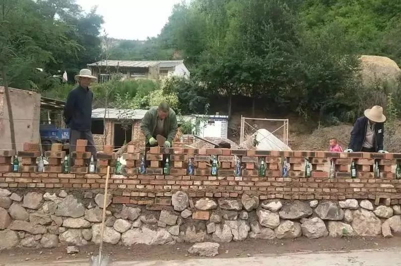 用废弃砖头,瓦片建设小花园