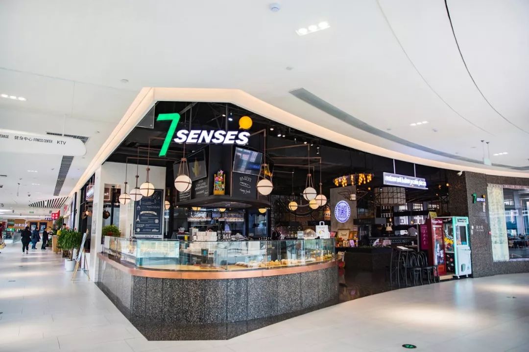 说起7senses这家餐厅,大家首先想到"末那大叔,其实背后还有一位核心