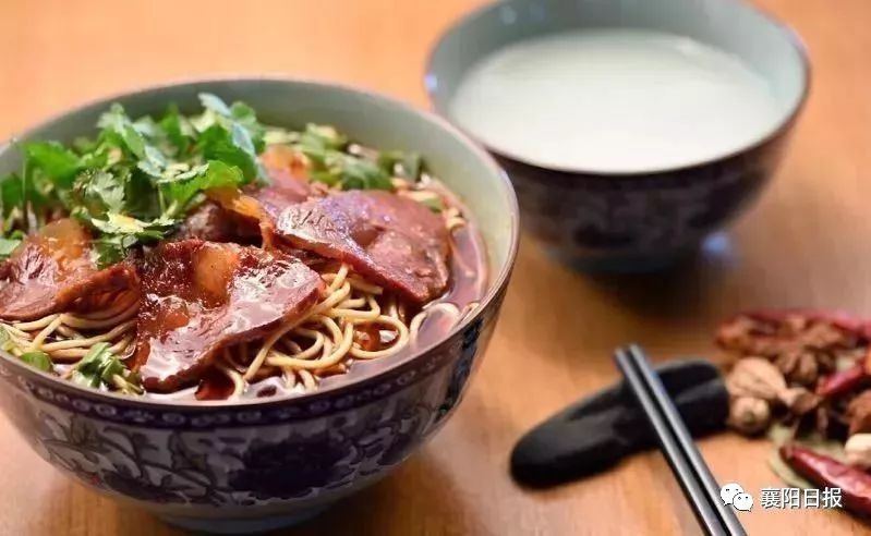 在家怎么做牛肉拉面 e0ff8e2502c14112853dc370c44ae5fb.jpeg