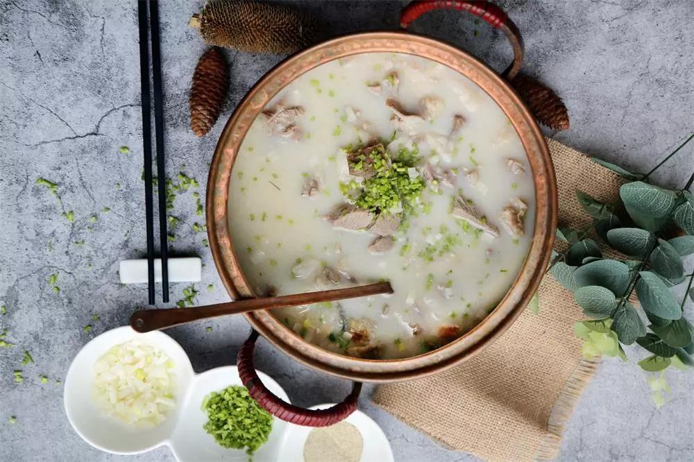 鱼羊鲜一碗伏羊汤eatlambsoupduringthesweatestdays