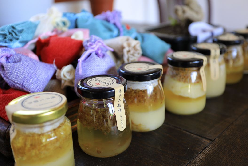 山东农科频道《乡村季风》栏目走进百年花村