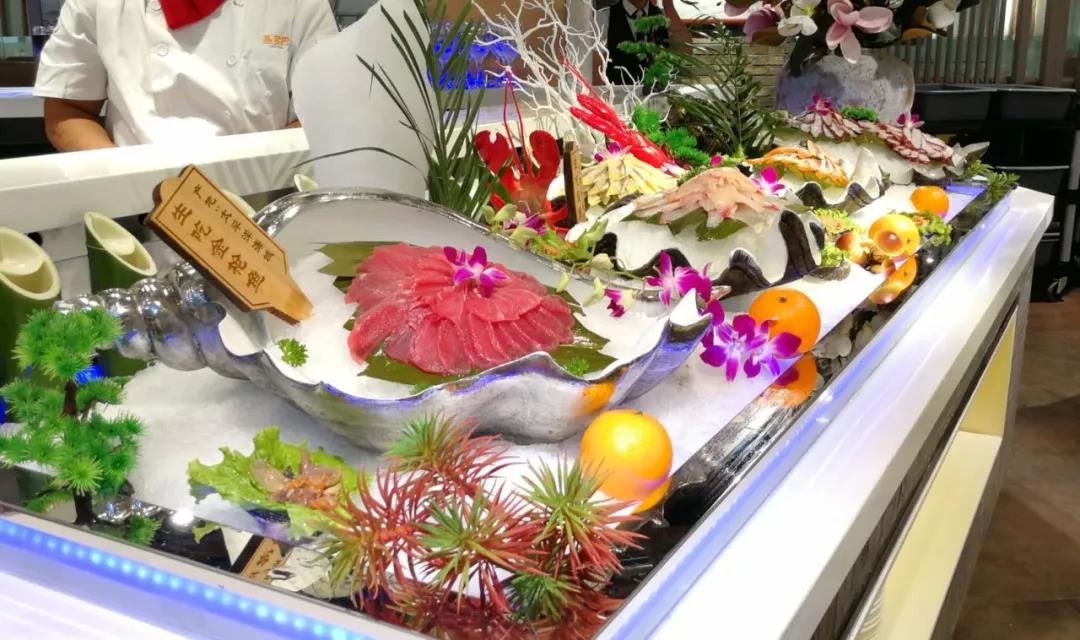 昆明新开的自助餐无限量海鲜烤肉火锅400品种任你吃