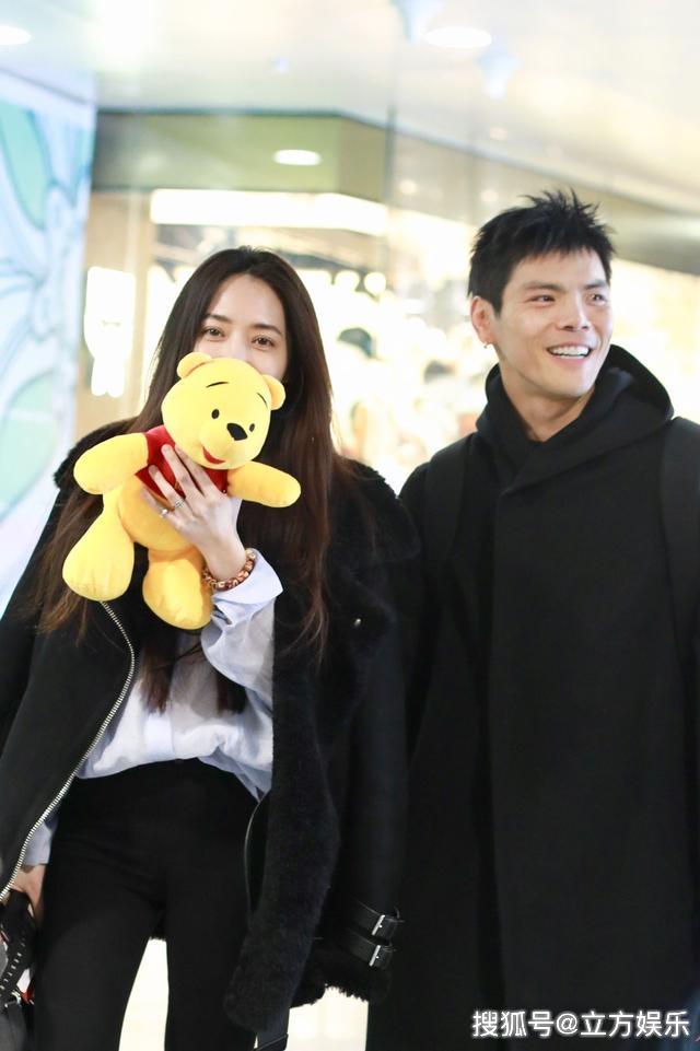 郭碧婷爸爸做客综艺，拷问未来女婿向佐，郭碧婷暗暗担心？