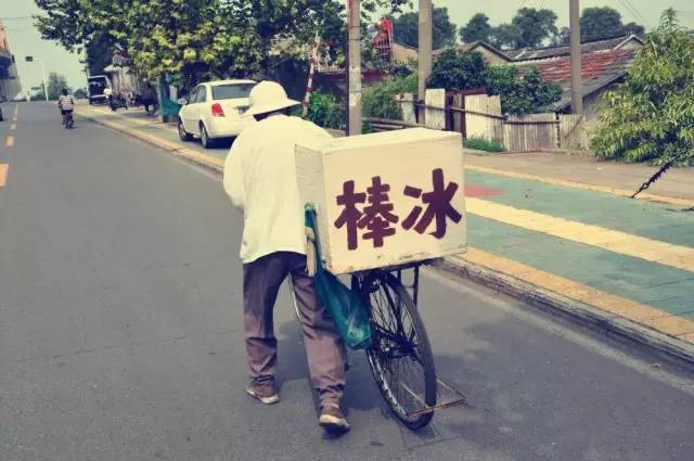 图集｜一组夏天吃饭的老照片，能勾起多少人感慨？