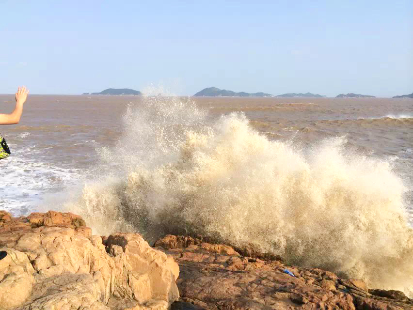 海浪与人猜成语_海浪简笔画(3)