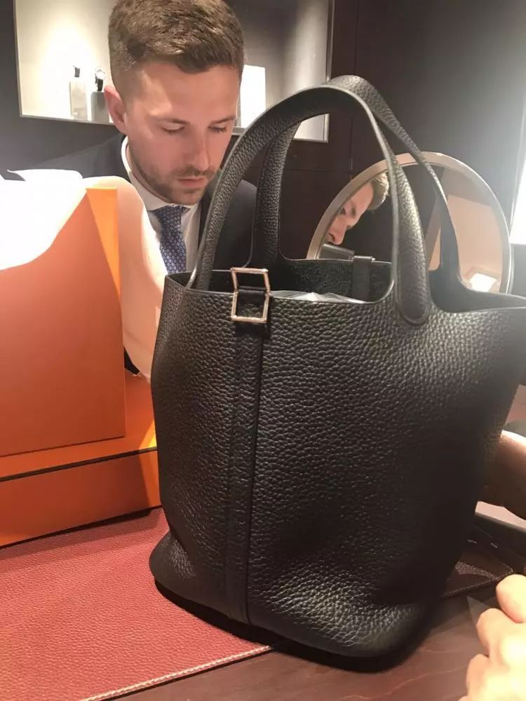 �ñǿ׿��˵��ݳ�ƷSalesһ�굽����׬����Ǯ?