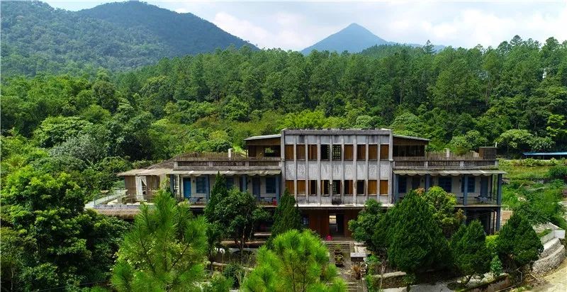 琼中黎母山"学而山房"民宿.