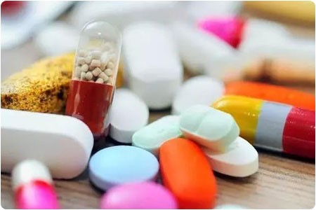 口苦是什么原因怎么治用什么药 26578e94fe9041a192897064764eef38.jpeg