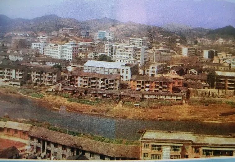 1987年铜鼓县城