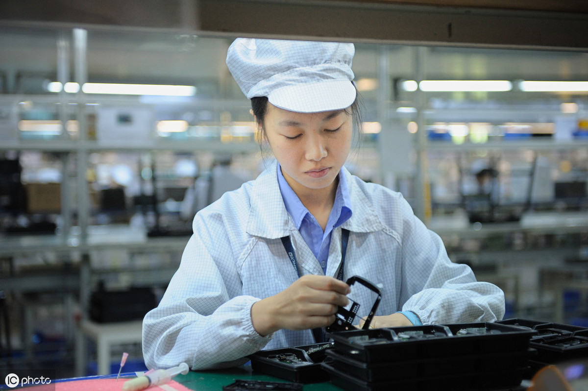 工厂招人有这么难吗?老板:8000元一个月招普工,愣是没