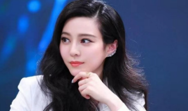 范冰冰近期照片图文 92dbe6083da44f60bbbc88af9bfa4559.png