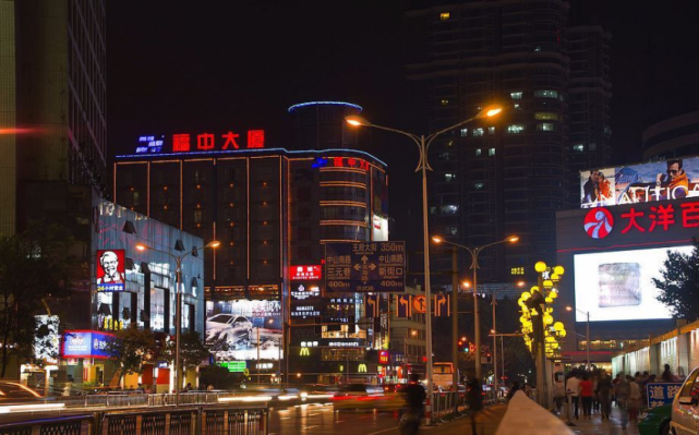 国有经济总量占比_南北经济占比图