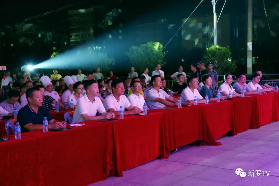 夏日激情夜好礼大放送2019首届龙岩小龙虾啤酒节持续火爆中