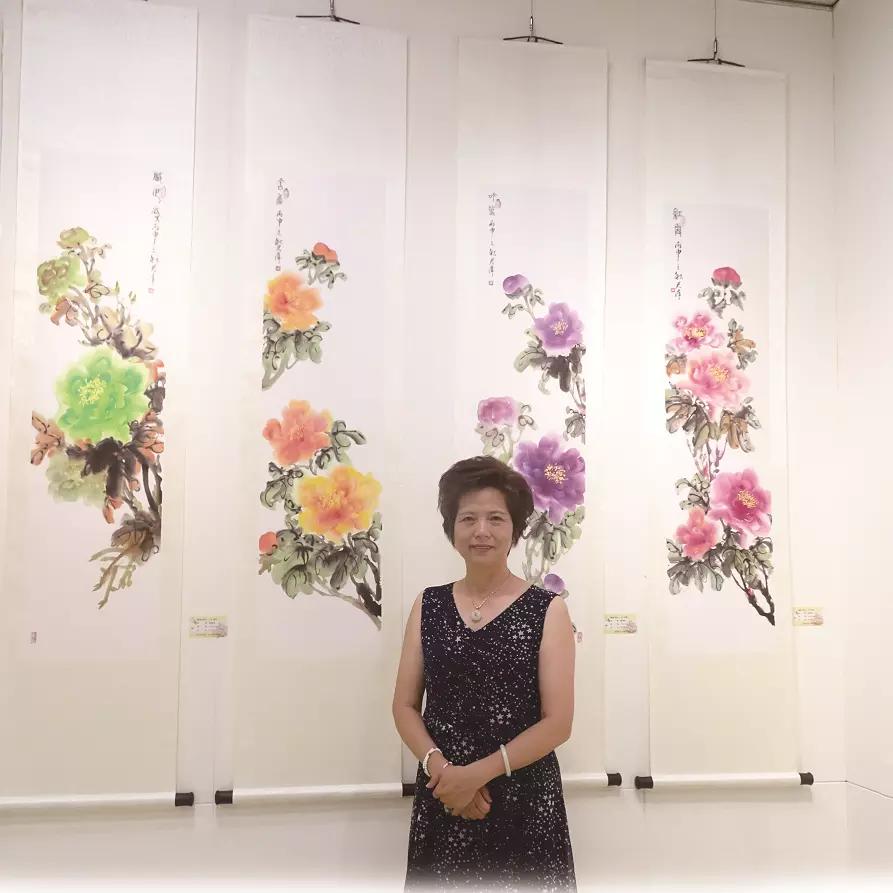 六艺美展展出画家陈丽雀邢鸽平邱素美郭香玲江屘菊叶君萍