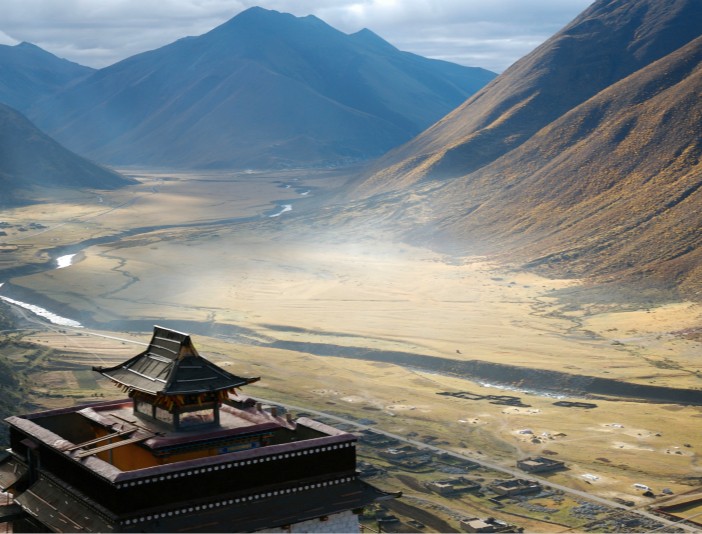 西藏旅游游戏上半年三国同比扭亏146.75%视频战记双人通关大增净利图片