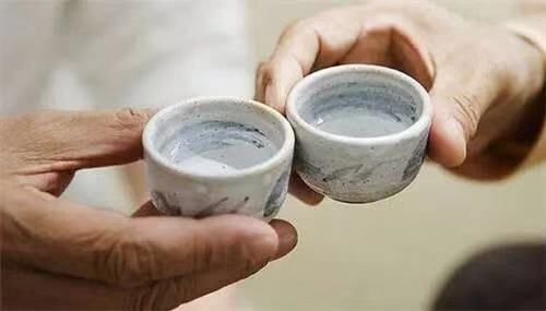 以酒饯行,情系于酒!