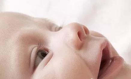                     孩子睡觉总是用嘴呼吸？长此以往要出大事！