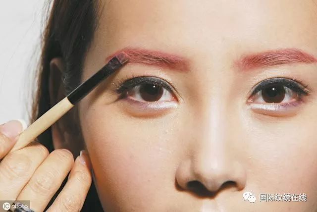 画瘦脸眉的几个要点_眉毛