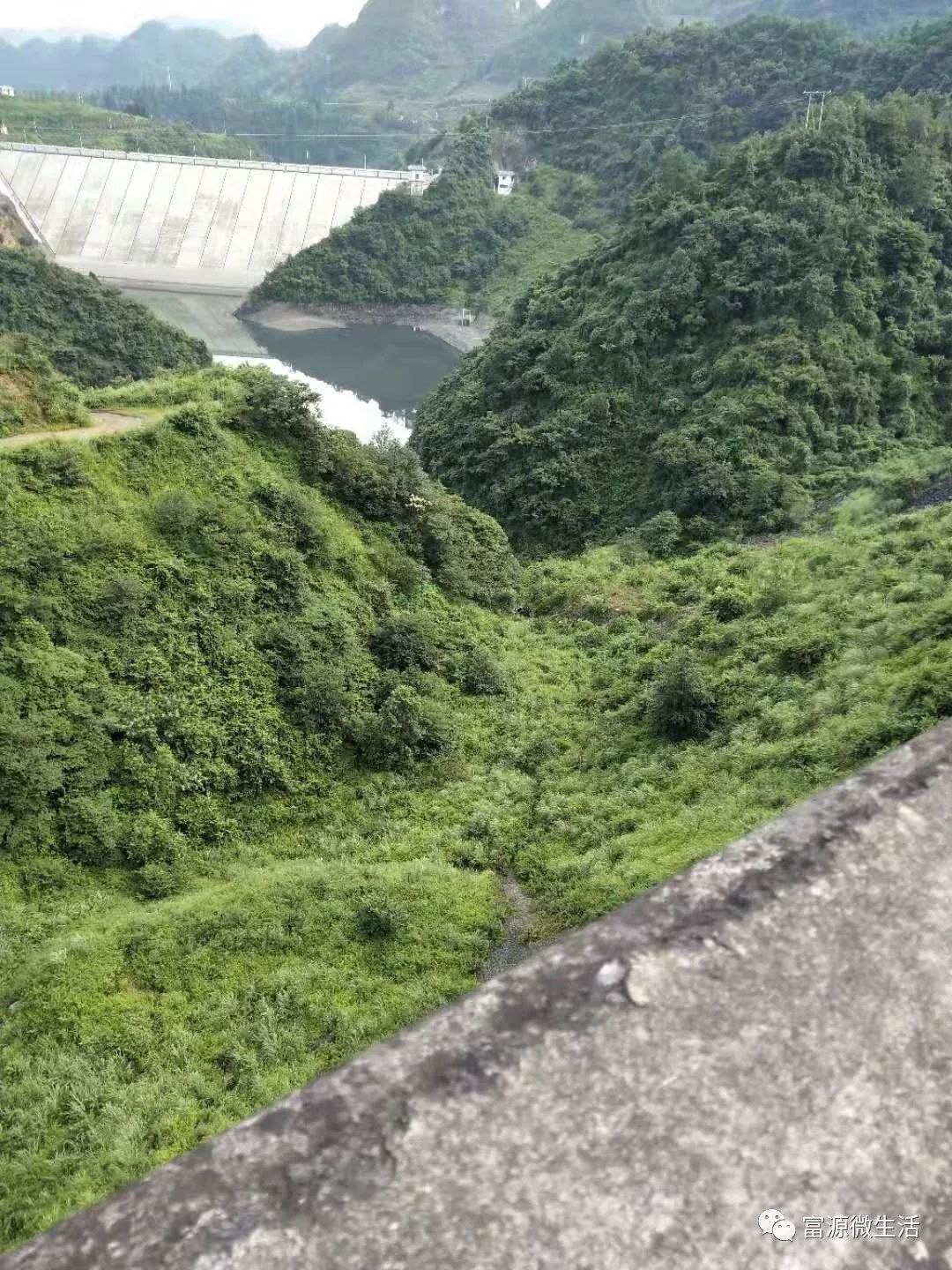 云南富源县有多少人口_云南曲靖富源县图片(2)
