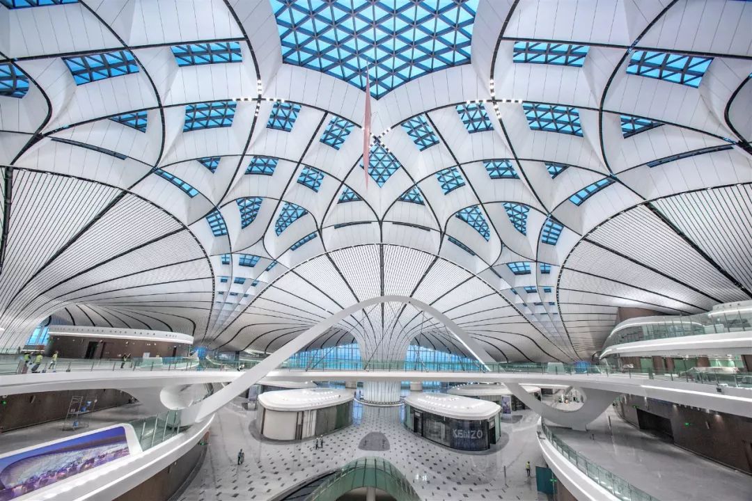 宝鹰集团副总裁温林树应邀分享北京大兴国际机场项目建设经验