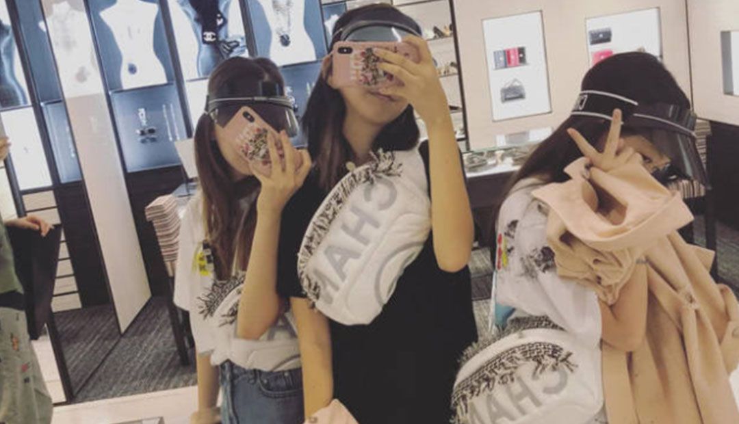李嫣花钱大手大脚不可信?首次回应遭质疑,家人消费观被扒!