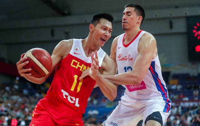 五个碗和易建联猜一成语_张馨予和易建联谁高(2)