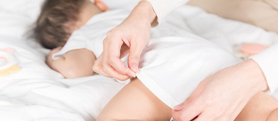                     宝宝从出生后就该有的两个“包”，爸妈都知道吗？